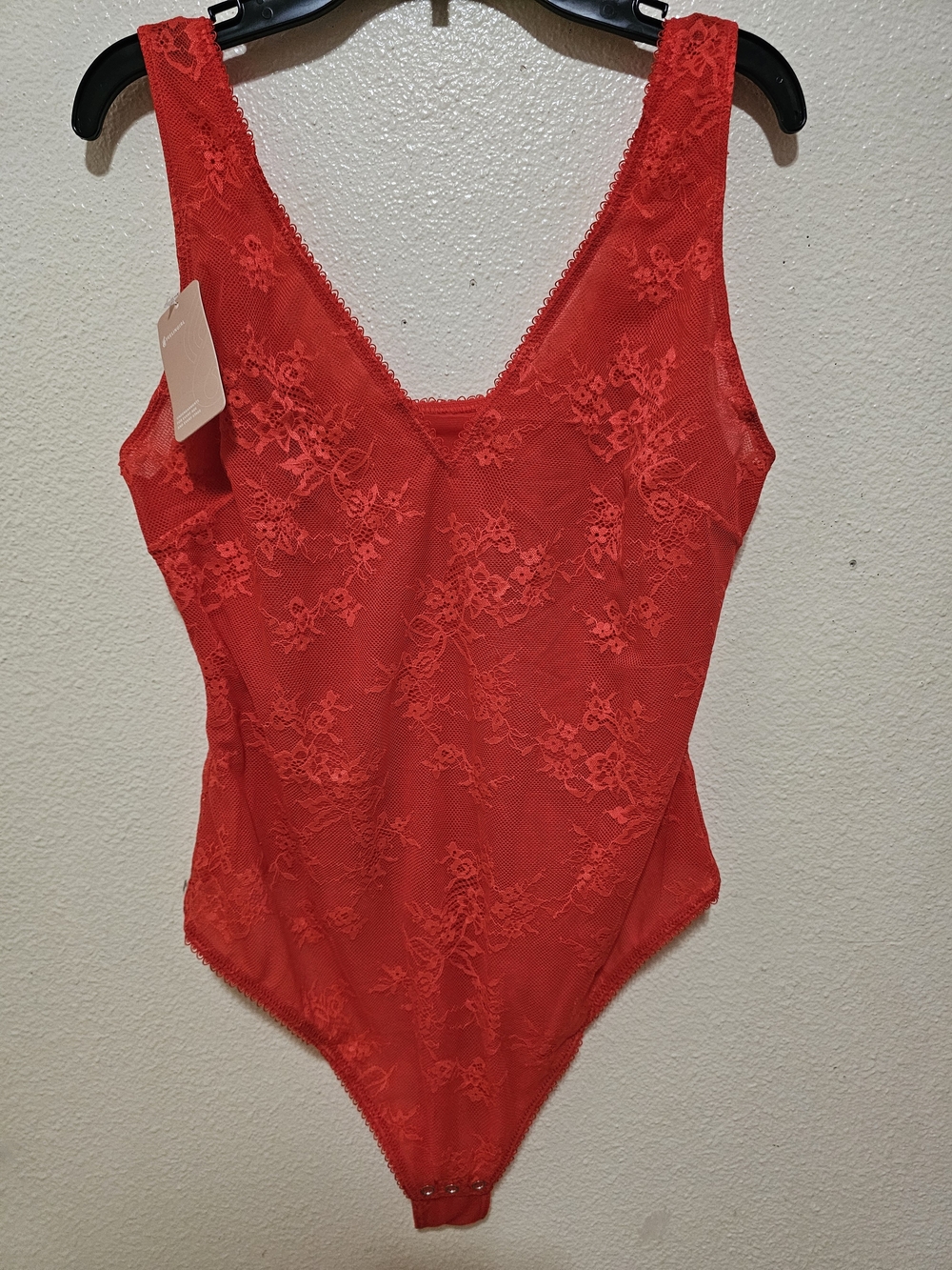 NWT FeelinGirl Red Lace V-Neck Tummy Control Bodysuit - Size Large